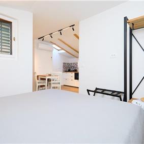 Studio Apartment in Dubrovnik Old Town, Sleeps 2